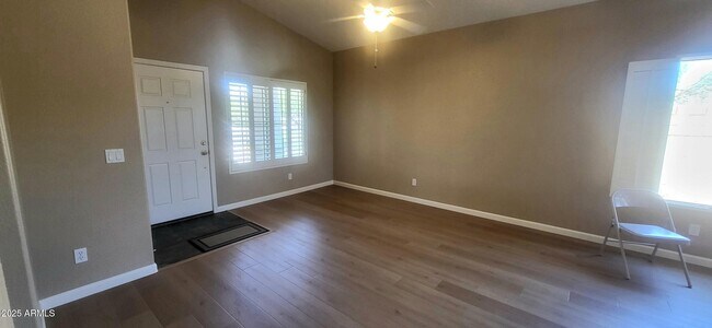 Foto del edificio - 3623 W Morse Ct