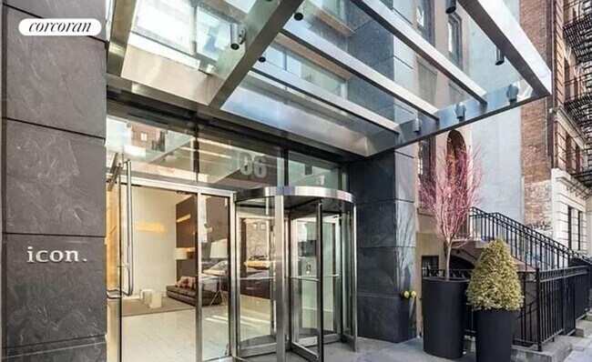Foto del edificio - 306 W 48th St