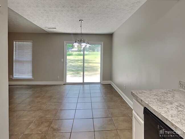 Foto del edificio - 4765 Jamerson Forest Cir