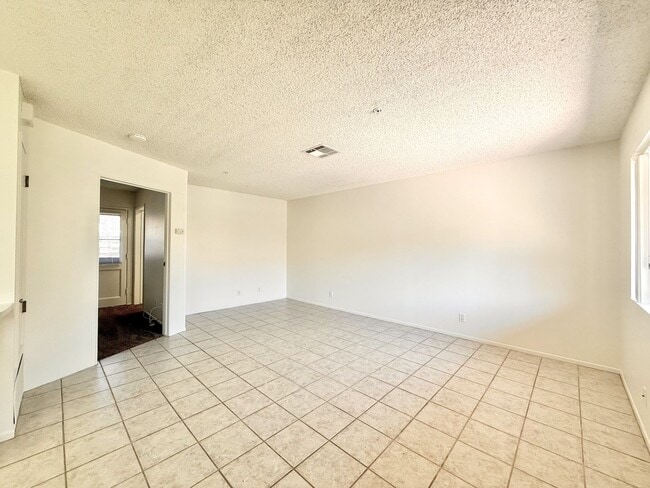 Foto del edificio - 44620 San Rafael Ave