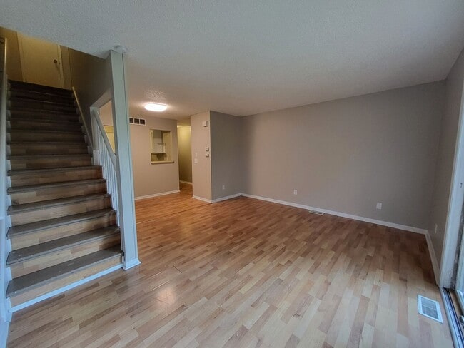 Foto del edificio - 1248 E 17th Ct