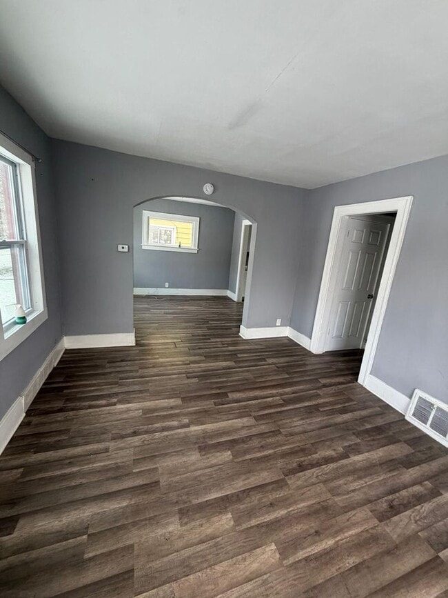 Foto del edificio - 3 bedroom Home Lower credit scores accepted with proof of income!!