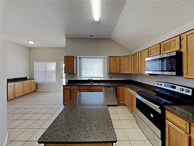 Foto del edificio - 815 McComb Ln