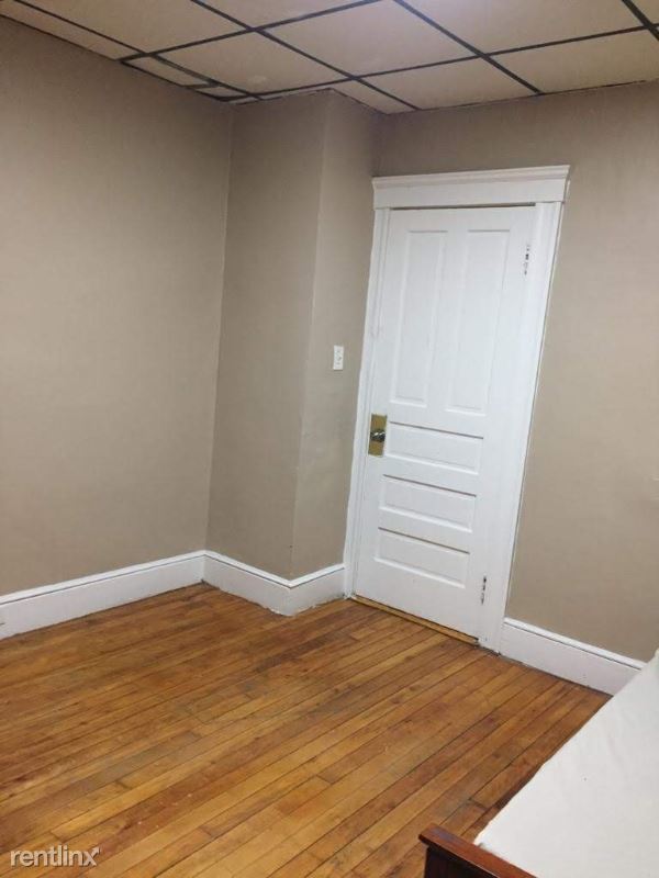 Building Photo - 3 br, 1 bath Apartment - 55 vernon street