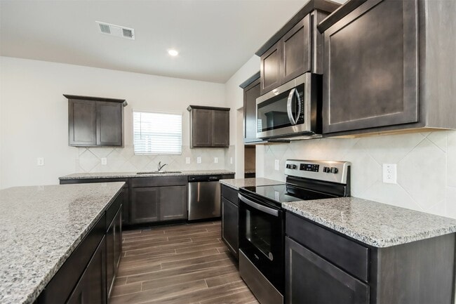 Building Photo - 15258 Estrella Rd W