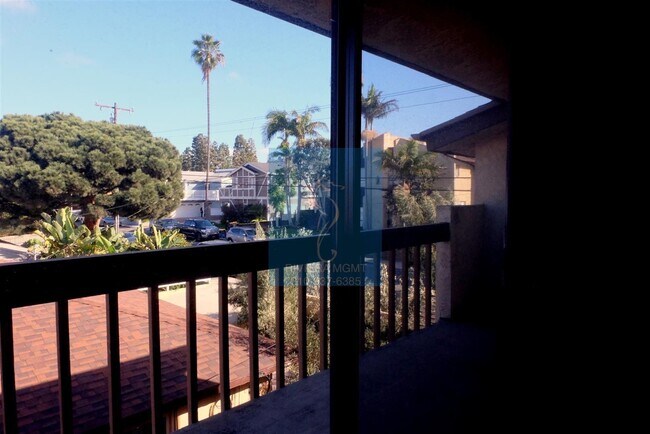 Building Photo - 2 BR 2 BA Condo in Redondo Beach