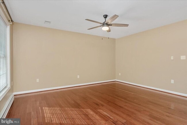Building Photo - 37 S Colonial Dr