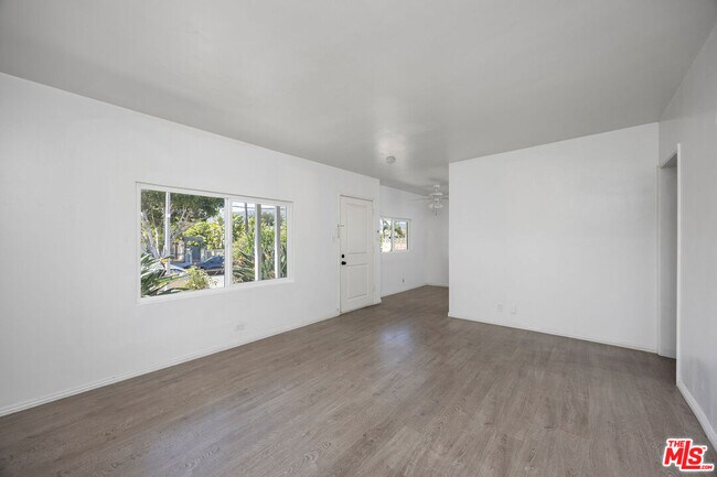 Foto del edificio - 3943 Seneca Ave