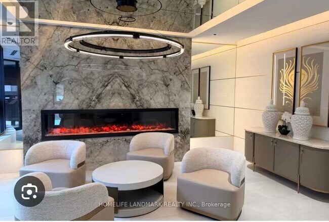 Photo du bâtiment - 5858 Yonge St