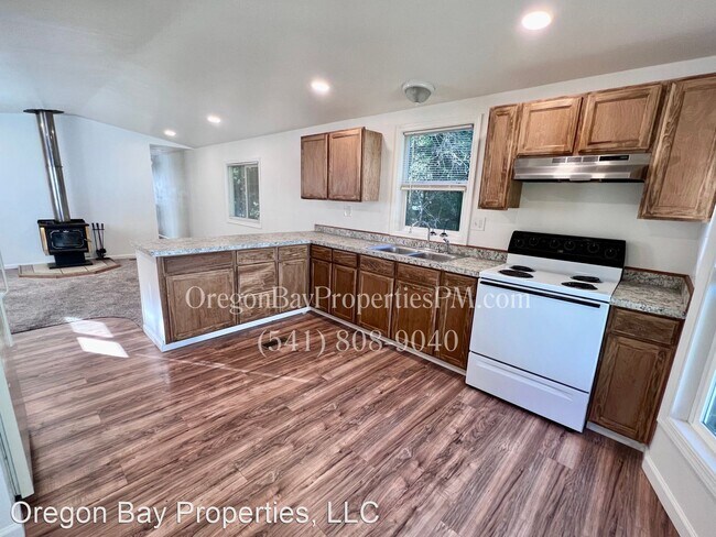 Building Photo - 1 br, 1 bath House - 91075B Libby Lane