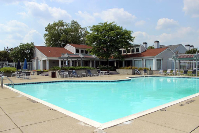 Building Photo - Arbors of Gahanna