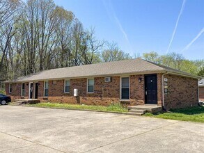 Building Photo - 1436 McCan Dr