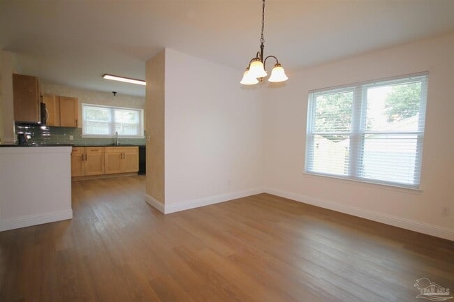 Building Photo - 4631 Northpointe Cir