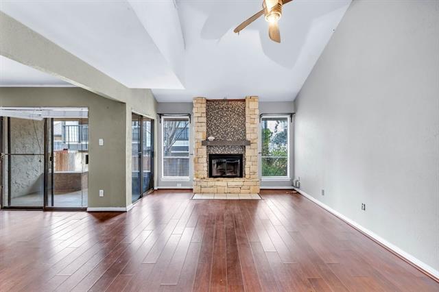 Foto del edificio - 26 Oakbrook Dr