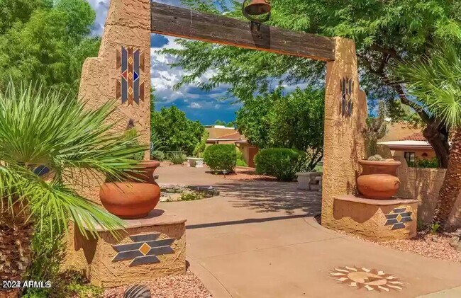 Foto del edificio - 540 S West Rd