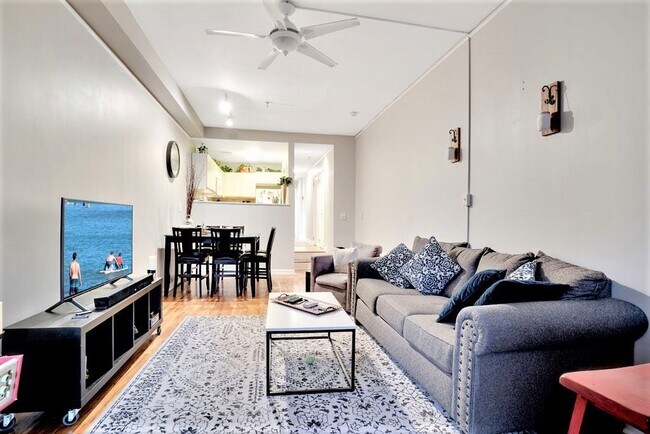 Foto del edificio - 228 Monroe St