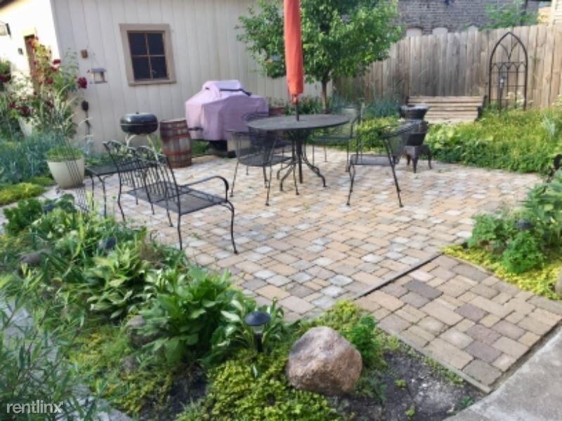 Foto principal - 4250 W Wrightwood Ave
