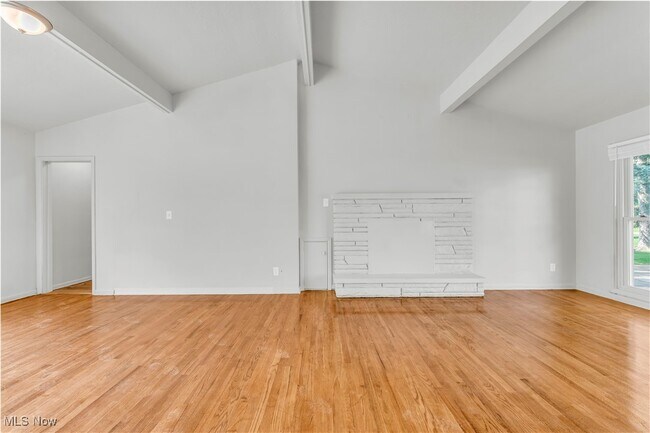 Foto del edificio - 5551 Meister Rd