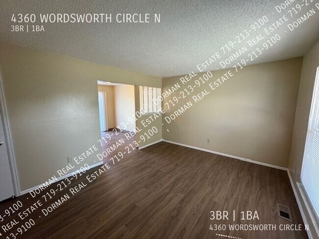 Foto del edificio - 4360 Wordsworth Cir N