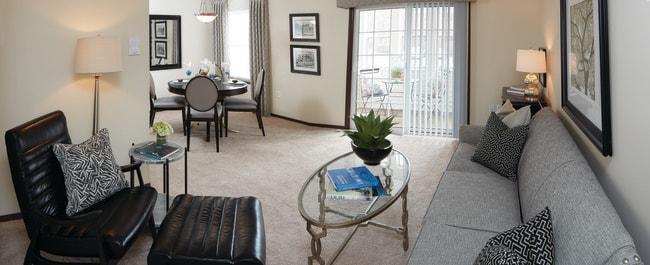 Livingroom - Hickory Hills