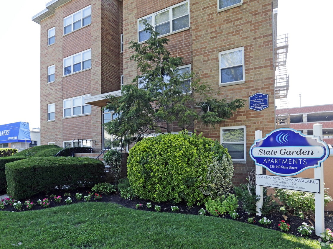 Foto principal - State Gardens