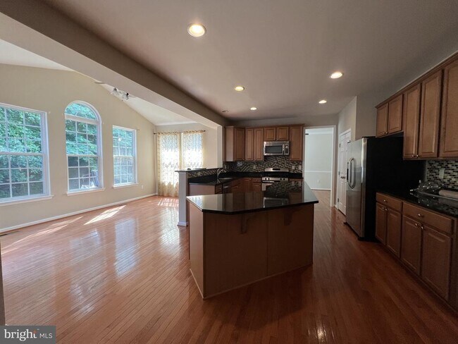 Foto del edificio - 4511 Nightingale Ct