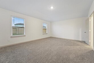 Building Photo - 7815 Elm Birch Ln