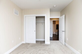 2BR, 2BA - 1,033 SF - The Savile - The Lane