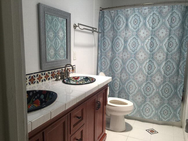 Building Photo - 1401 61st Ave N