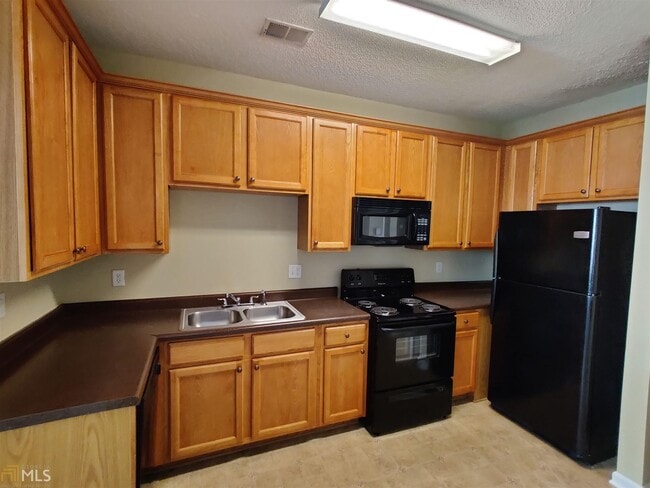 Building Photo - 7565 Rutgers Cir