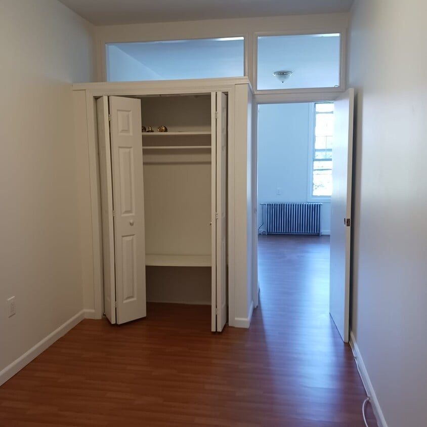 Foto principal - 456 Grandview Ave