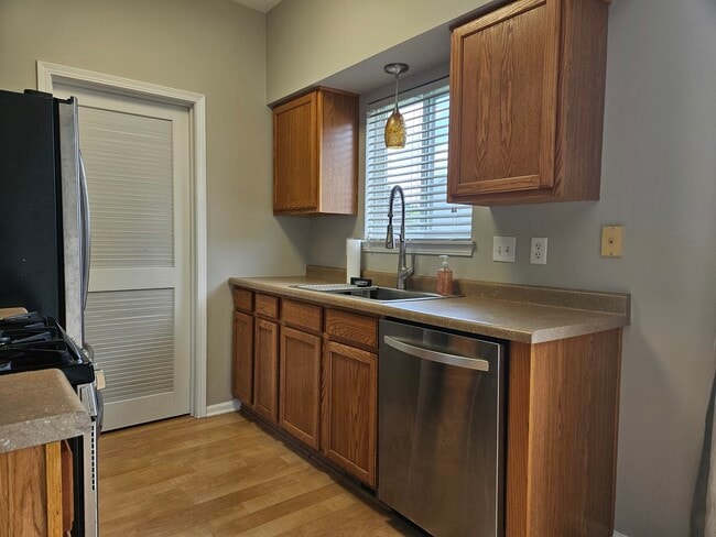 Building Photo - 14127 Faulkner Ct