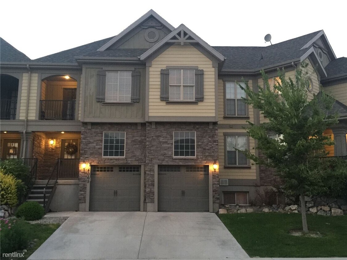 4065 E Oakland Hills Dr, Eagle Mountain, UT 84005 Townhome Rentals in