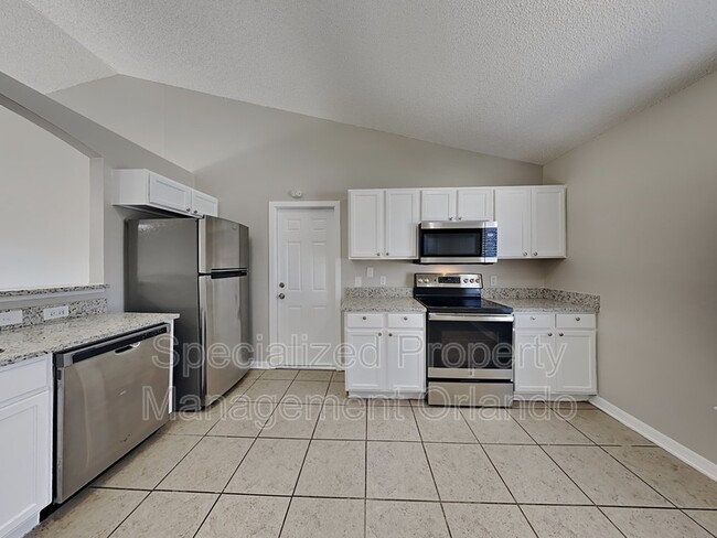 Building Photo - 1861 Manitoba Ct