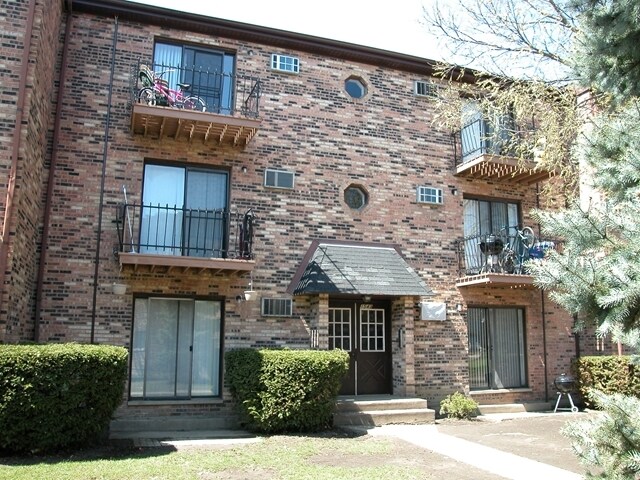 Primary Photo - Silverlake Apartments