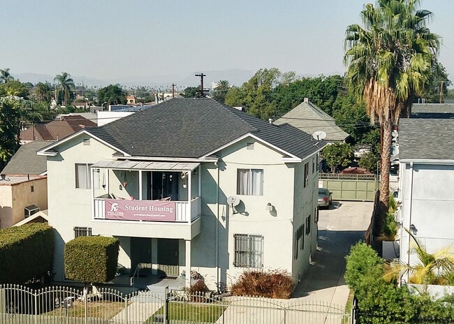 Building Photo - 1331 W 37th Dr
