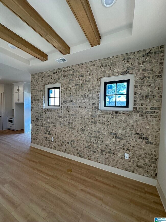 Building Photo - 1125 Windsor Sq