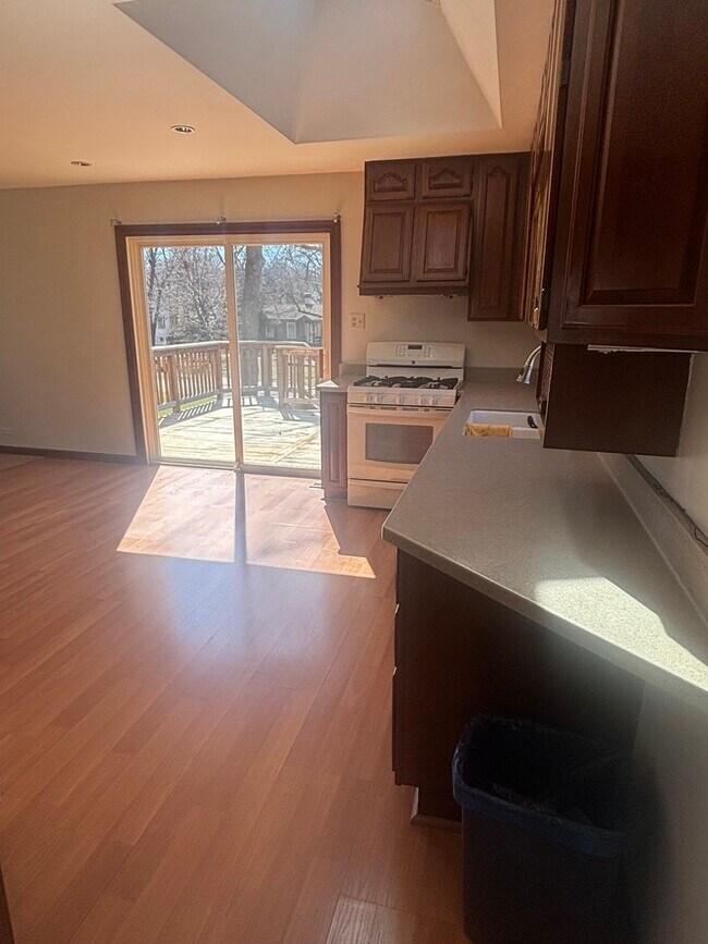 Foto del edificio - 7718 Butternut Ct