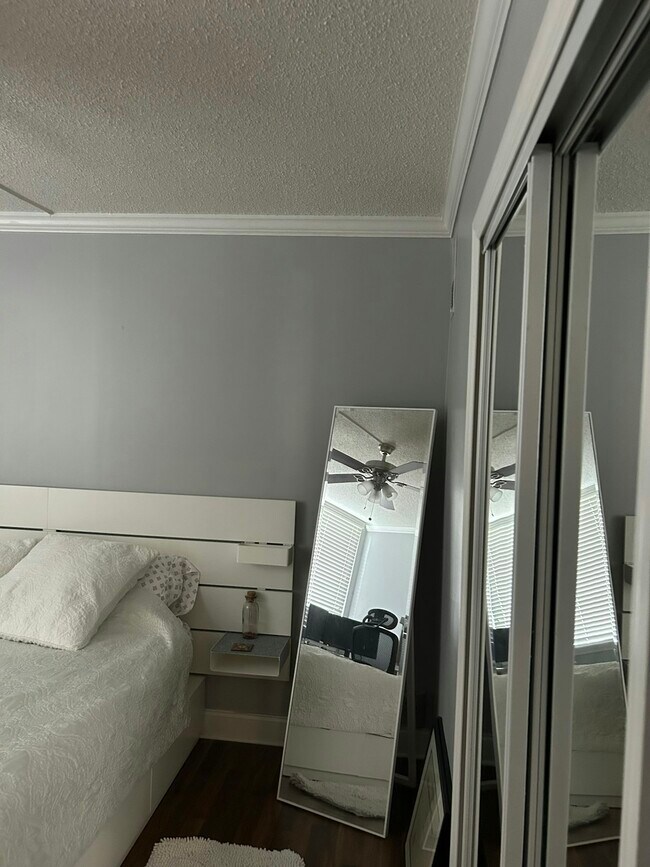 Foto del edificio - 1131 Stringers Ridge Rd