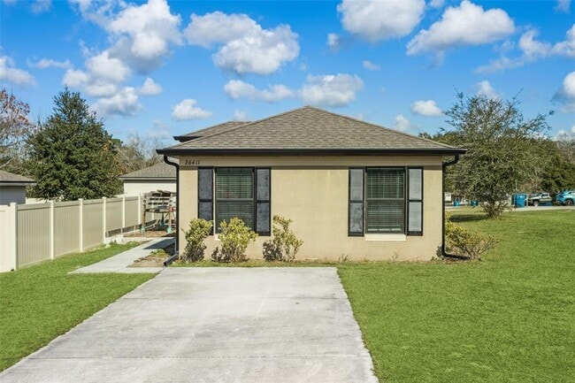 Foto del edificio - 26411 Bertram Rd