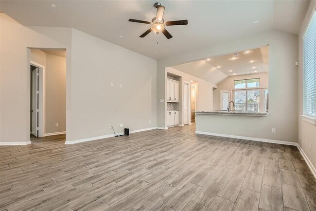 Building Photo - 4510 Hazel Bay Ct