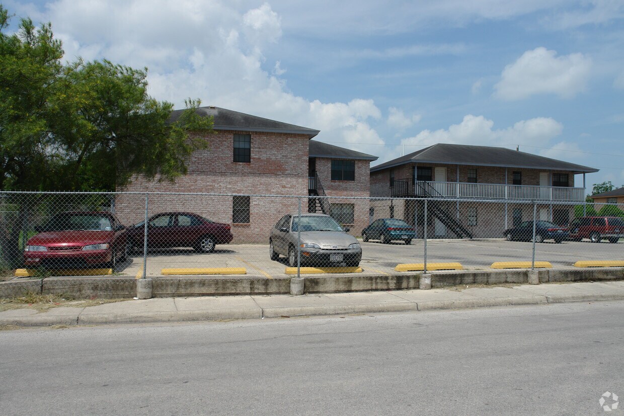 2369 Coolidge St, Brownsville, TX 78521 Apartments in Brownsville, TX