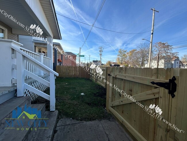 Building Photo - Recently Updated Single-Family Home in Franklinton!