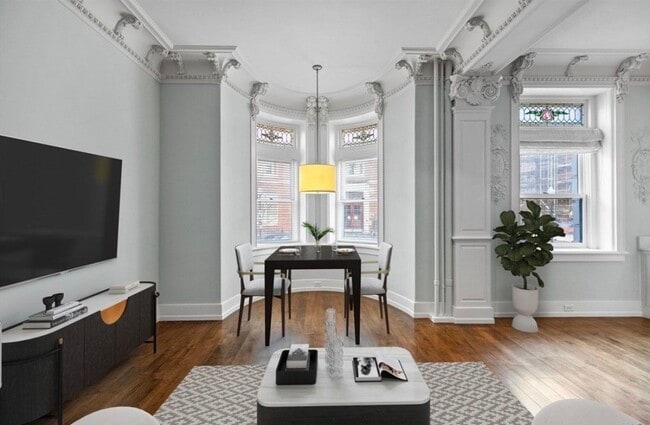 Foto del edificio - 8 Garrison St