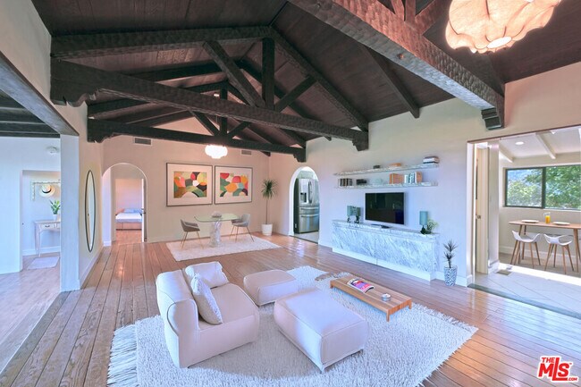 Foto del edificio - 11764 Laurelcrest Dr