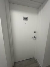 Building Photo - 630 Cummings Ave