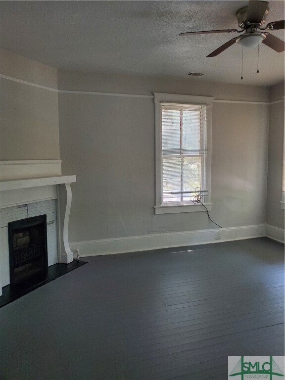 Building Photo - 706 E 35th St