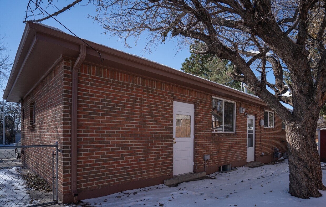 3504 E Pikes Peak Ave, Colorado Springs, CO 80909 House for Rent in