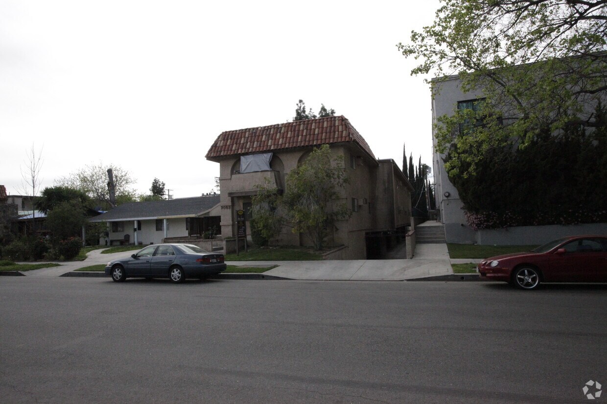 Building Photo - Jordan Hacienda Apartments