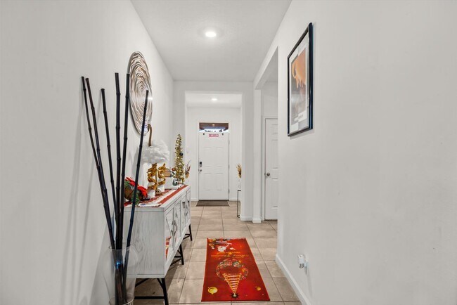 Foto del edificio - 6545 NW Oaklawn Way